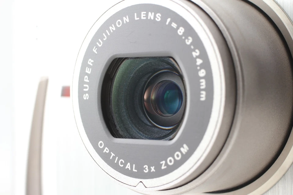 [Near MINT] Fujifilm FinePix 4700Z Digital Camera CCD 4.3MP Vintage From JAPAN - Image 4 of 4