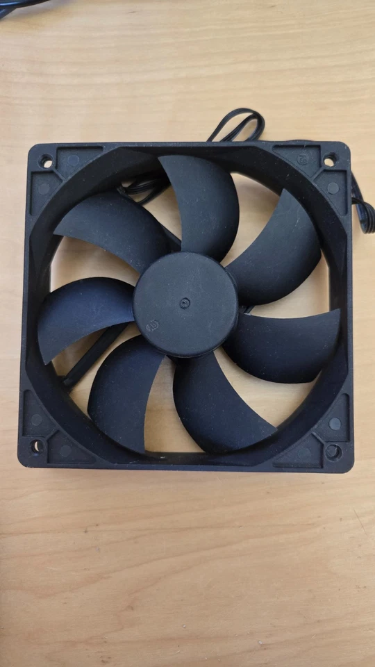 ventilador corsair 120mm - Imagem 2 de 2