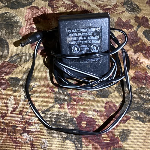 PE-100U-CCT Class 2 Power Supply AC 120V 60Hz 10W DC 13.8V 300mA (HA41U-839)