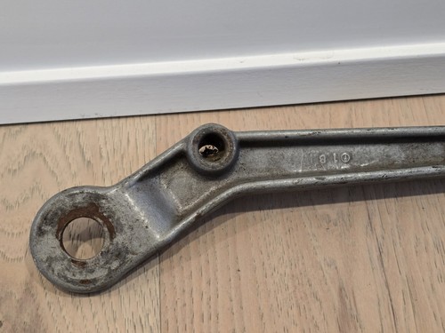 Harley 1990 Fatboy 1st year FLSTF silver muffler mount exhaust bracket - Picture 5 of 5