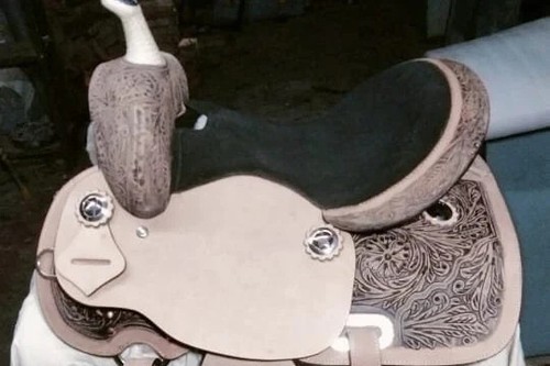 CUSTOM MADE Tooled Western Barrel Saddle with matching tack Set And Free Ship. - Picture 4 of 6