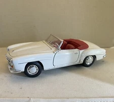 Nice Classic  190sl White Red  Mercedes ￼￼ Roadster 1 /18th A Scale White Red