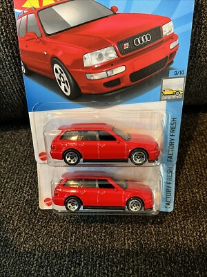 Hot Wheels '94 Audi Avant RS2 (Gas Tank Door And No Gas Tank Door