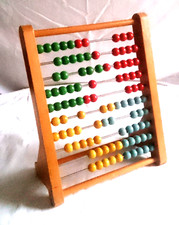 Ábaco infantil vintage de madera con cuentas verde/rojo/amarillo/azul