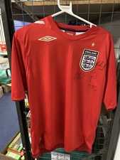 Signed Medium Umbro England Football Shirt 2006 - 2008 - Unknown Signatures