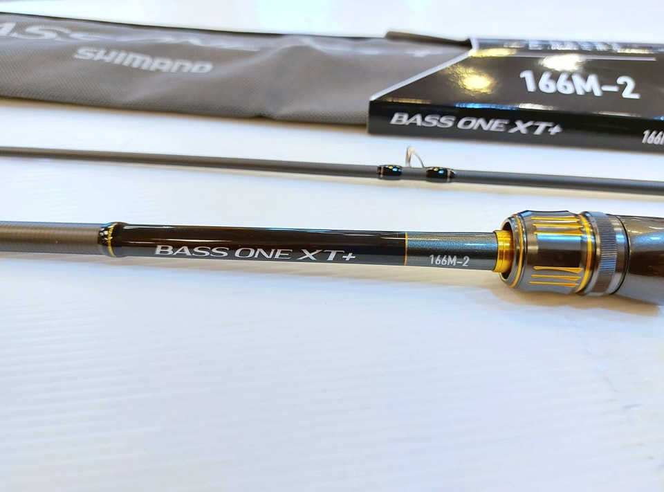 SHIMANO BASS ONE XT & ZODIAS 2本セット Shimano Bass One XT 166m-2 Baitcasting Rod Fishing Japan for