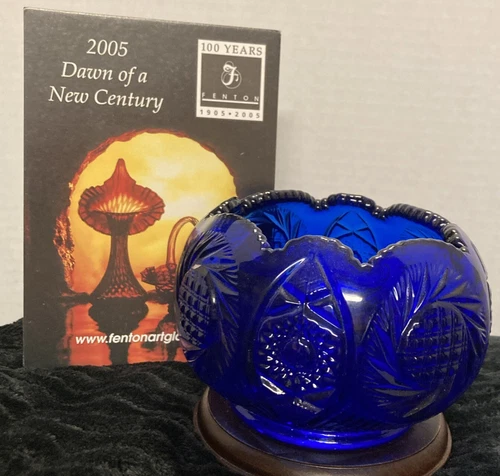 Vintage 1980 Fenton Cobalt Blue Star/Sunburst Candle Bowl