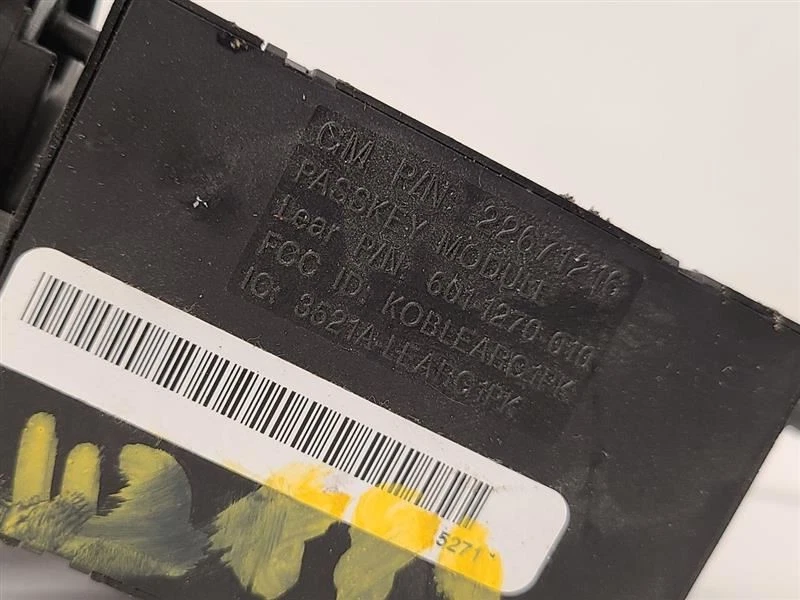 Interruptor de encendido Chevrolet Malibu 2004-2012 con llave 15142952 Foto 3 de 4