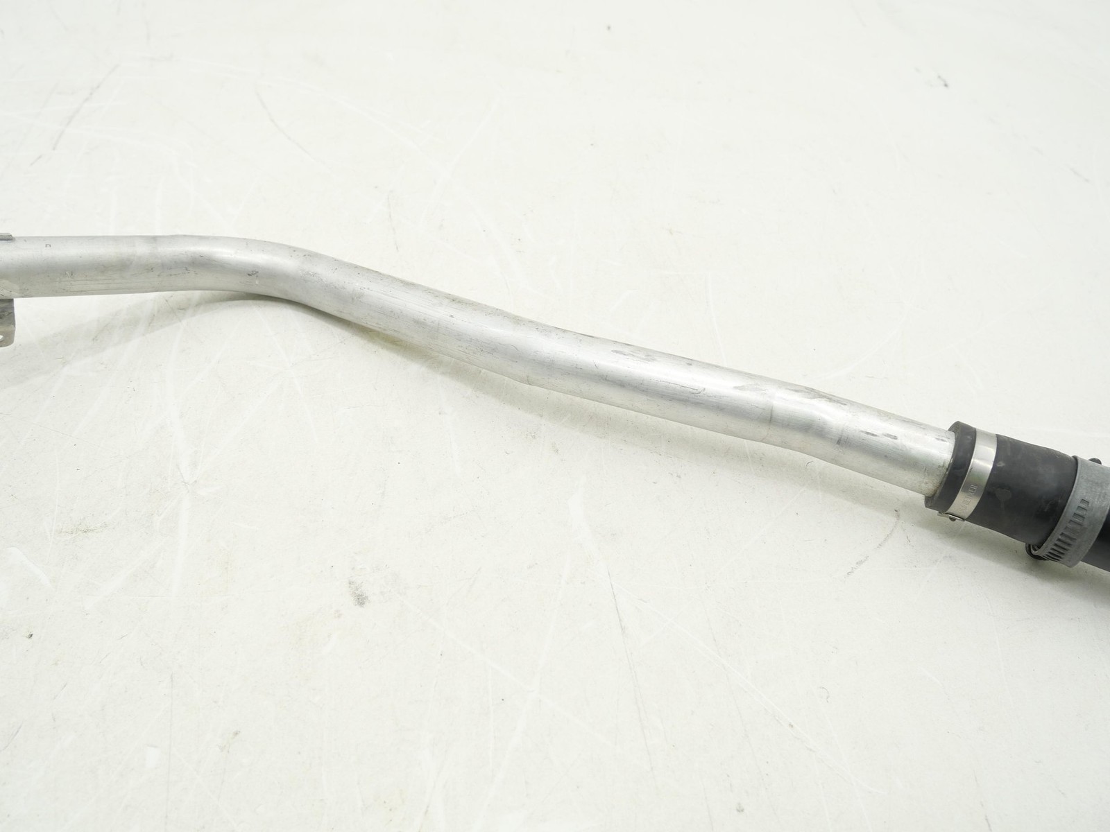 Used Engine Oil Feed Line Pipe Tube 2016-2021 McLaren 570S 13F0102CP OEM