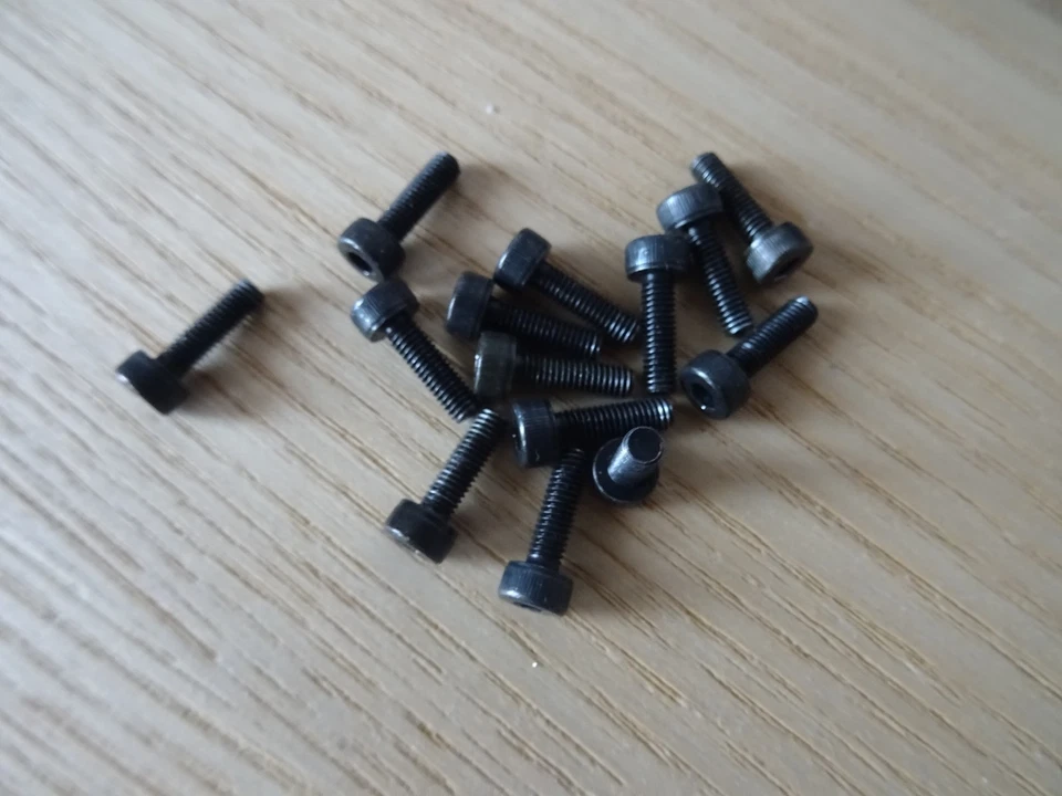 Tamiya Leopard 2A6, 2A7V, Laufrollen- Set mit Kugellagern, 1:16, viele Neuteile - Bild 3 von 4