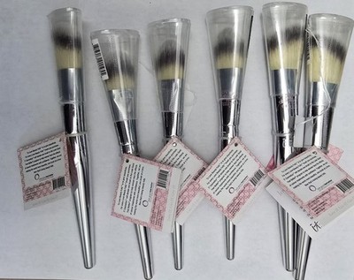 Lot Of 6 It Cosmetics Brushes Foundation And Blush