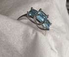 10kt  White Gold Topaz Size 6.  2.36 grams — photo 1