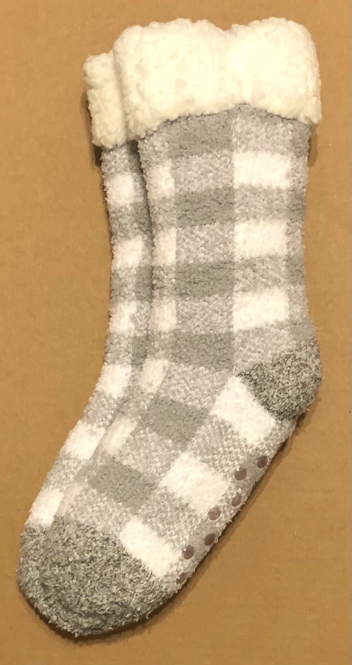 ¡¡Nuevo con etiquetas!! Calcetines acogedores de Navidad Cozy Hub - (gris/blanco) talla 9-11 Foto 2 de 2
