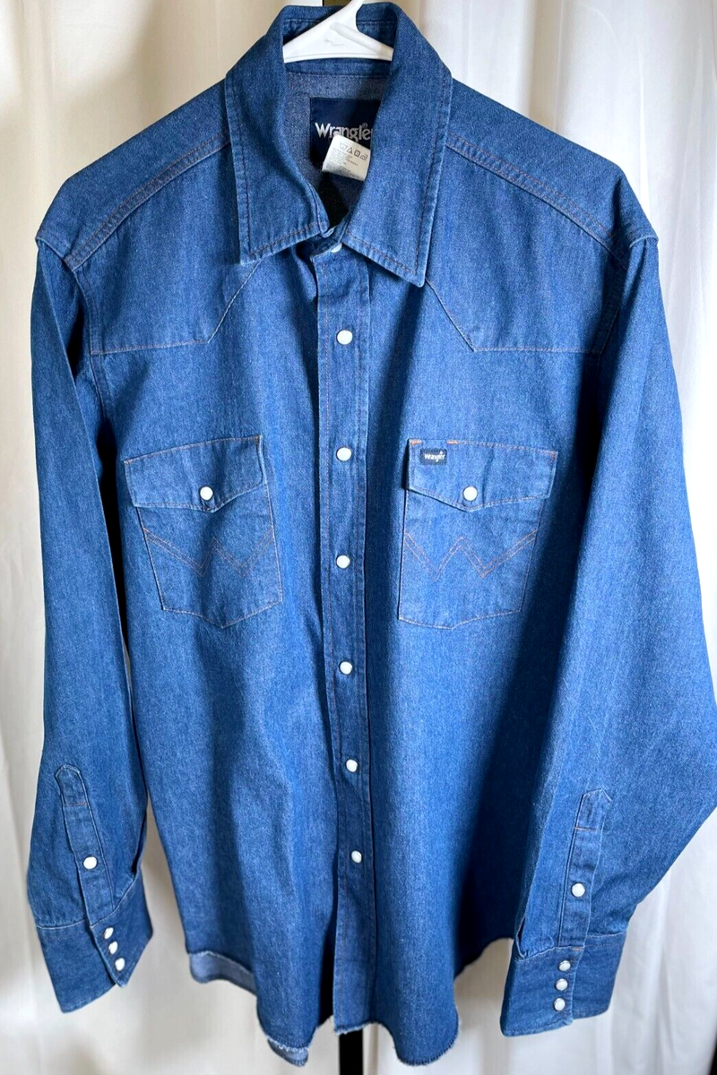 Vintage Wrangler Sanforized Blue Denim Pearl Snap Shirt Mens