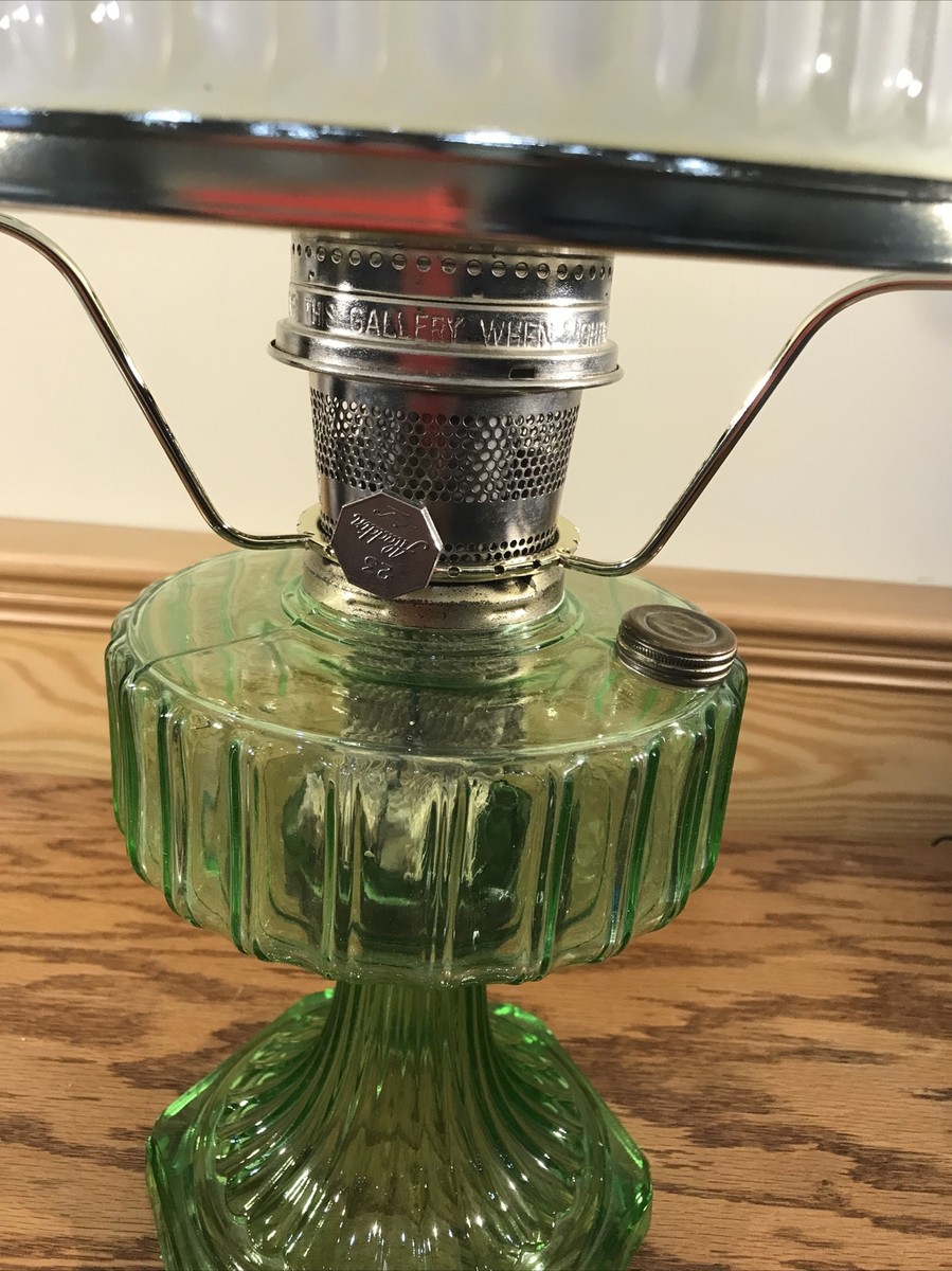 Vtg Aladdin Green Crystal Glass Corinthian Oil Lamp B-102 Purple