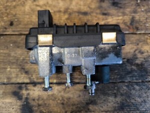 Turbolader Steller Steuergerät G33 Audi A6 4F  2,7 TDI 3,0 TDI Ford Transit