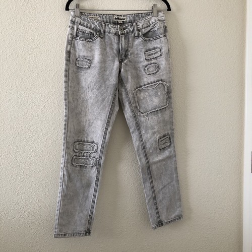 Dollhouse gray distressed acid wash 