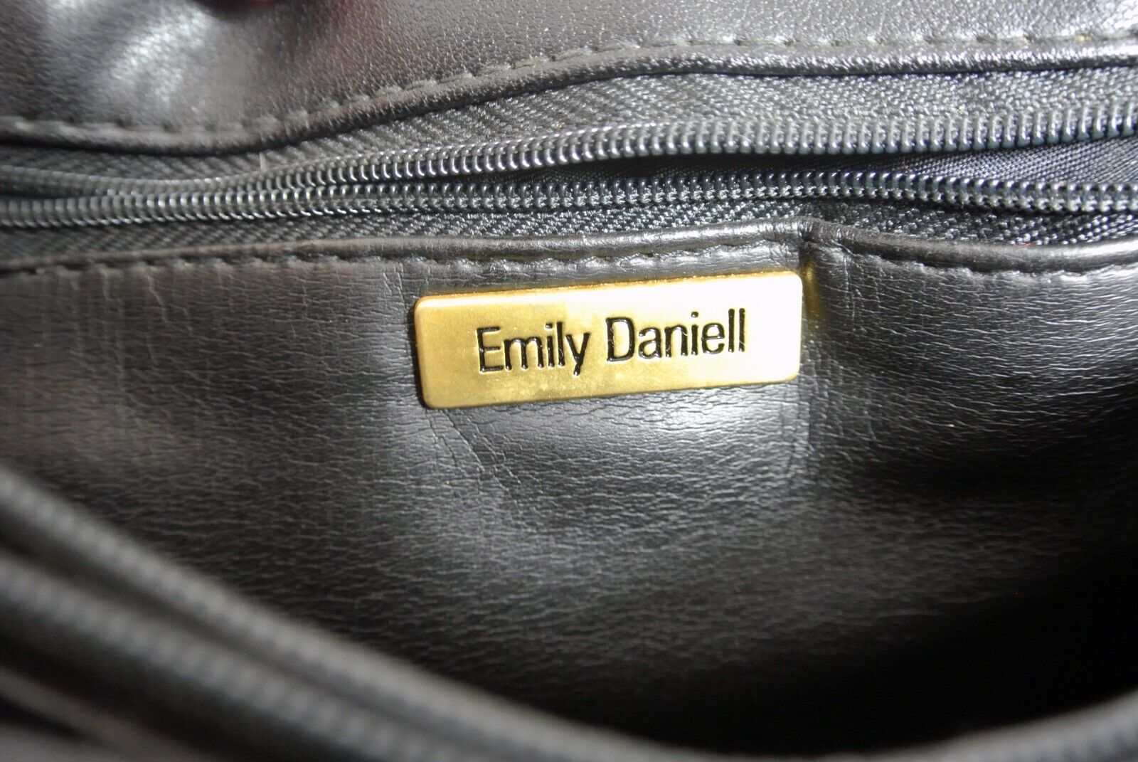Vintage EMILY DANIELL BLACK Leather Crossbody Sho… - image 2