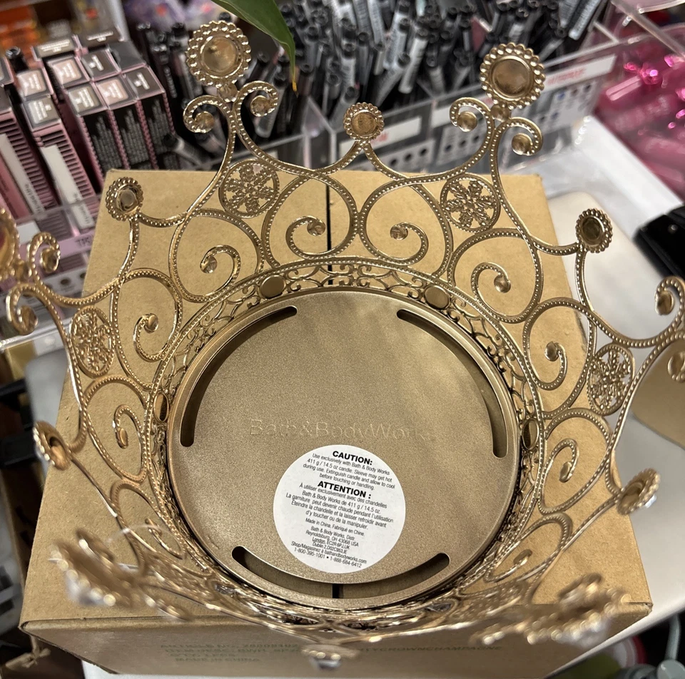 Новый в коробке Dainty Crown шампанское BRIDGEGERTON 3-фитиль подсвечник трудно найти Bath & Body Works - Изображение 2 из 3