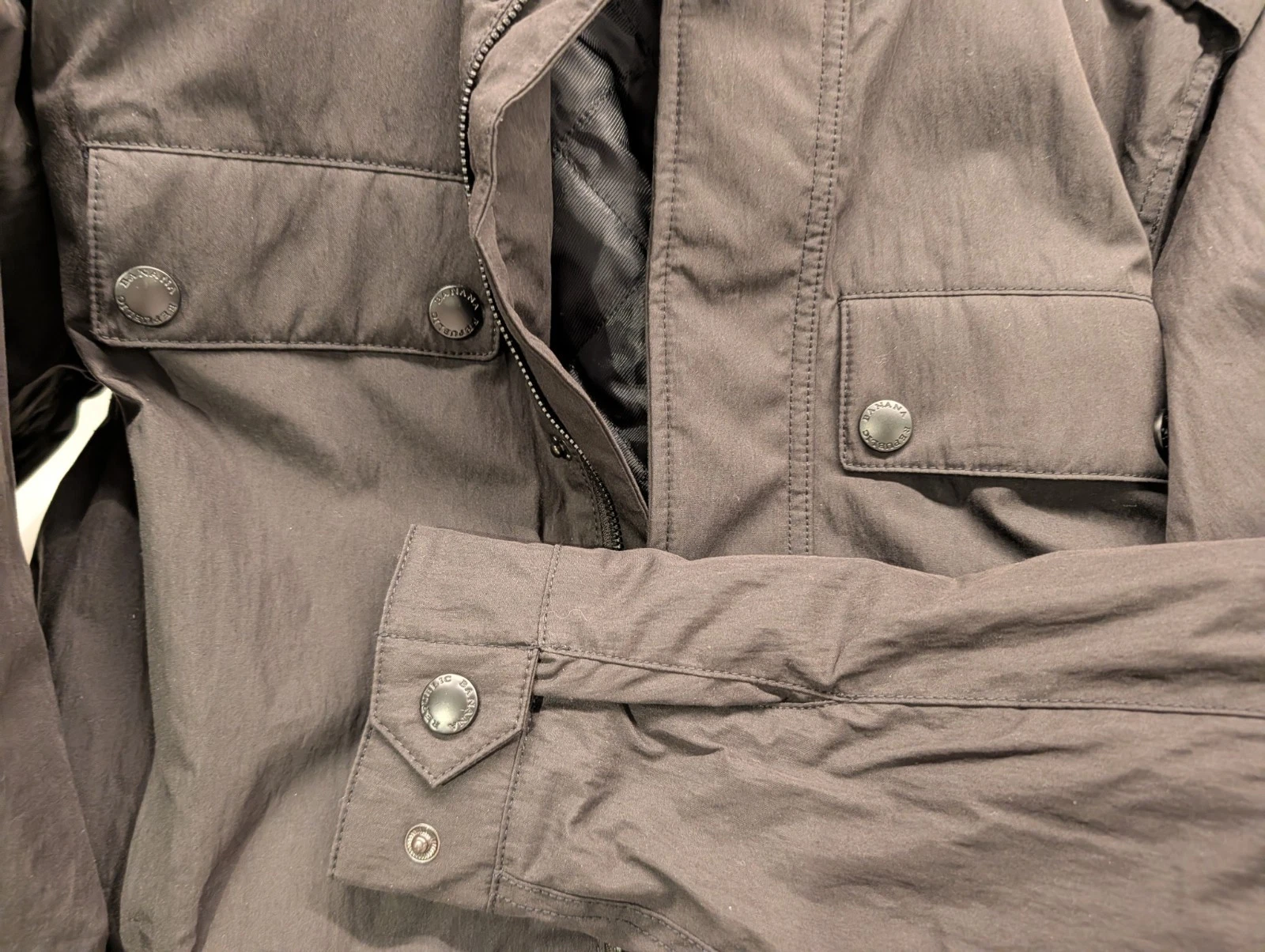 Banana Republic Men’s Water-Resistant Hooded Parka, Black XS Zip/Button - product detail image 5