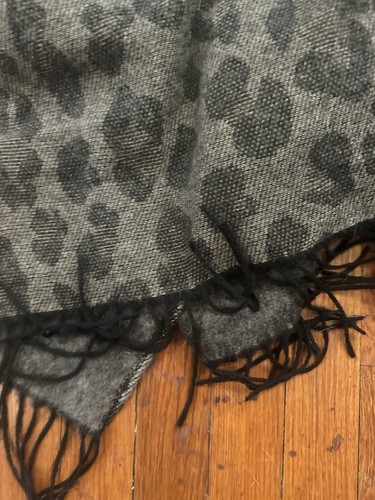 Poncho avvolgente Woolrich taglia unica con frange stampa animalier - Foto 6 di 6