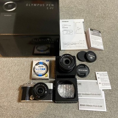 Olympus PEN E-P7 Double Lens Kit - Near Mint Condition!