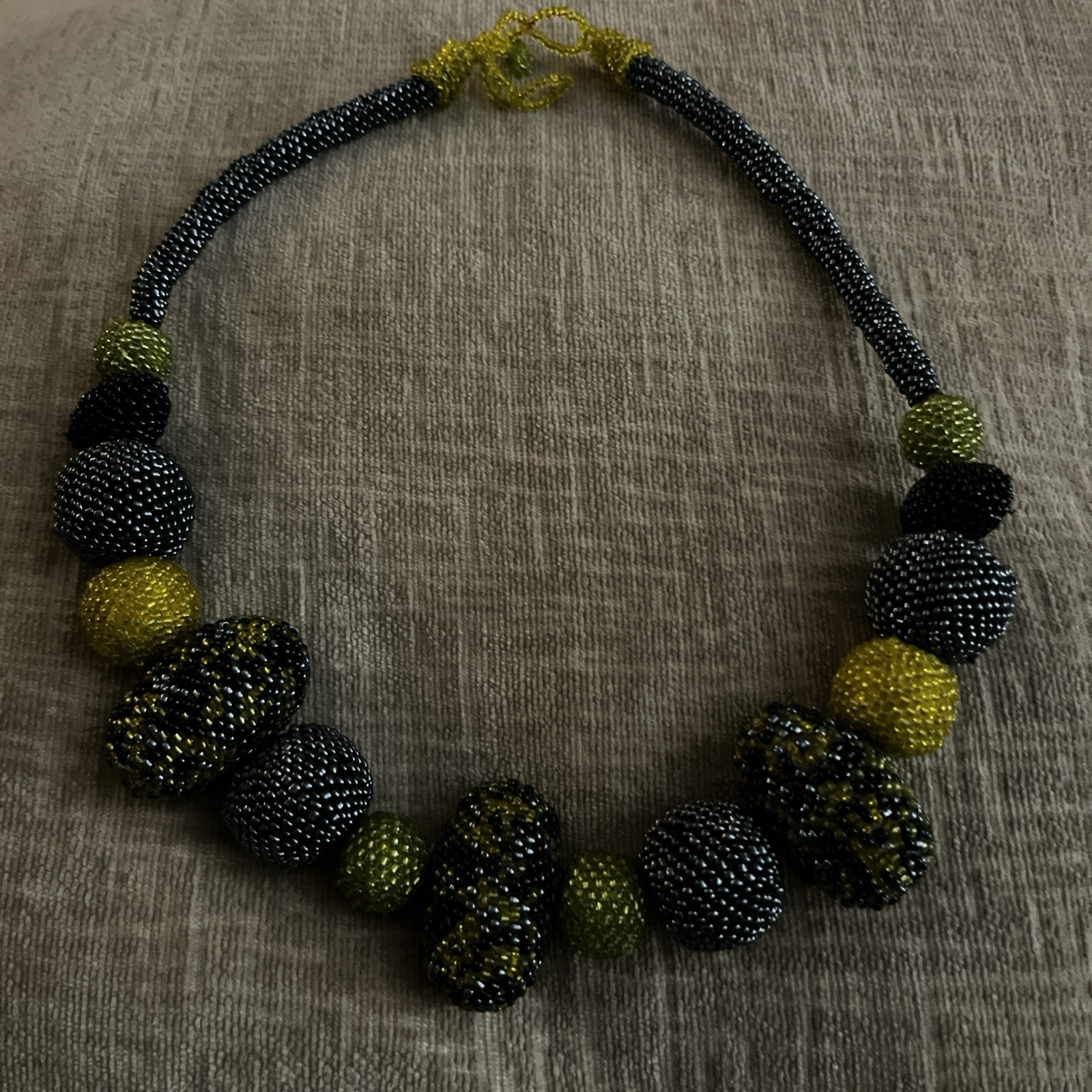 Artisan Beaded Chunky statement piece necklace 18… - image 1