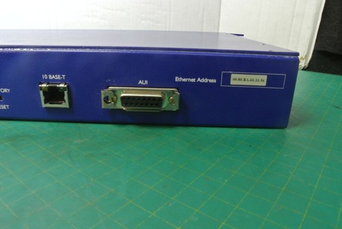 Perle cs9000 cs9016 16-Port Network Console Server hub with rackmount ears - Picture 4 of 9
