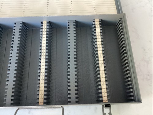 Vintage Metal Gray Brumberger Photo Storage Box Case Holds 150 Slides Excellent - Picture 8 of 10