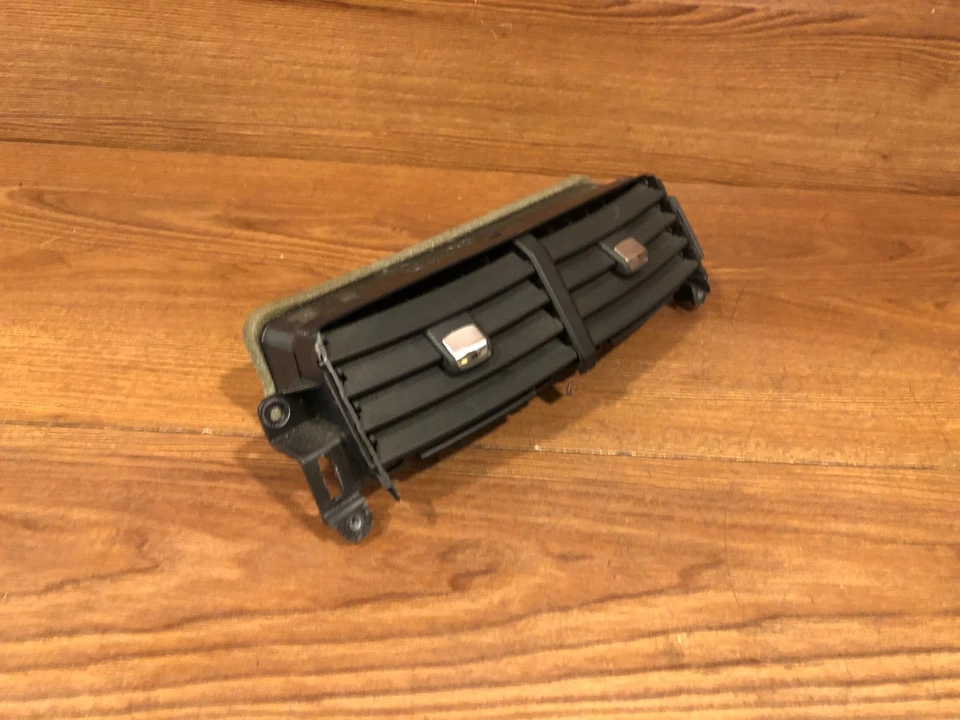 Ford Edge 2011-2014 tablero frontal panel climático bisel ventilación aire ventilación rejilla OEM Foto 3 de 4