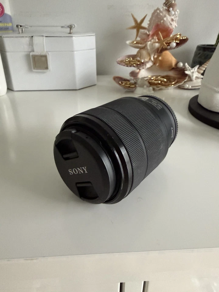 Sony 28-70 mm f/3,5-5,6 para Sony E-Mount FE OSS MARCO COMPLETO Foto 2 de 3