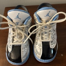 Jordan Dub Zero toddler sneakers in University Blue colorway size 6C DV1358-114