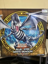*GOOD CONDITION* YuGiOh! Blue-Eyes White Dragon (Silver Variant) 14" Tall Statue