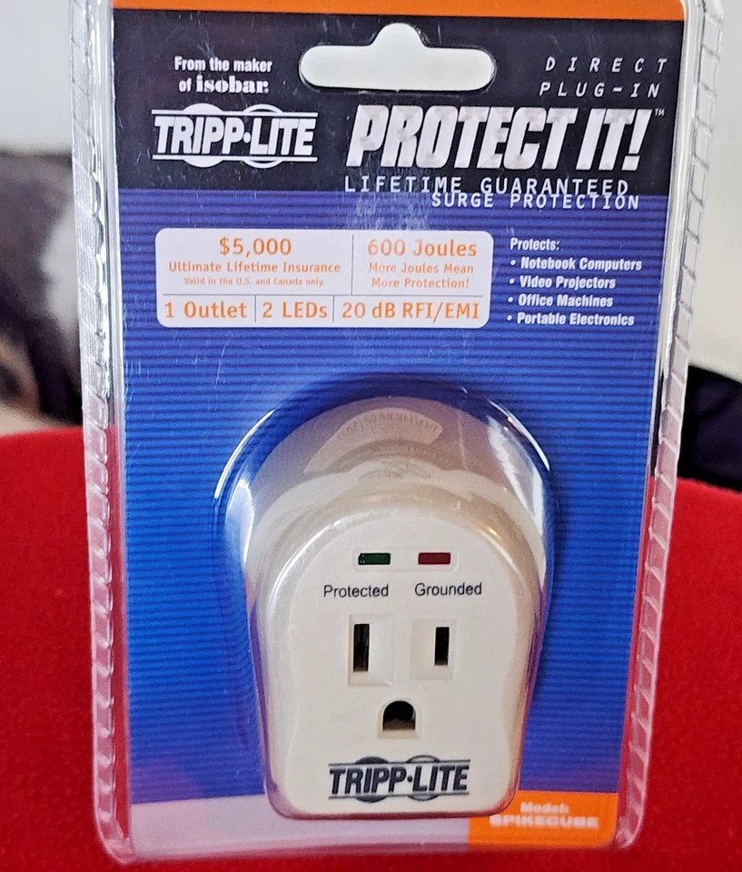 Tripp Lite SPIKECUBE Direct Plug-In Lifetime Guaranteed Surge Protector 1 Outlet - Image 2 of 4