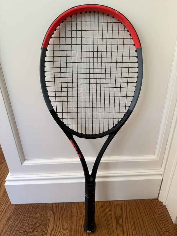 Wilson Clash 98 v1.0 4 1/8 grip Tennis Racquet