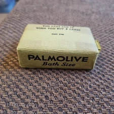 1940s PALMOLIVE Bath Size Soap Bar in Green  VINTAGE Paper # XMT 3783 