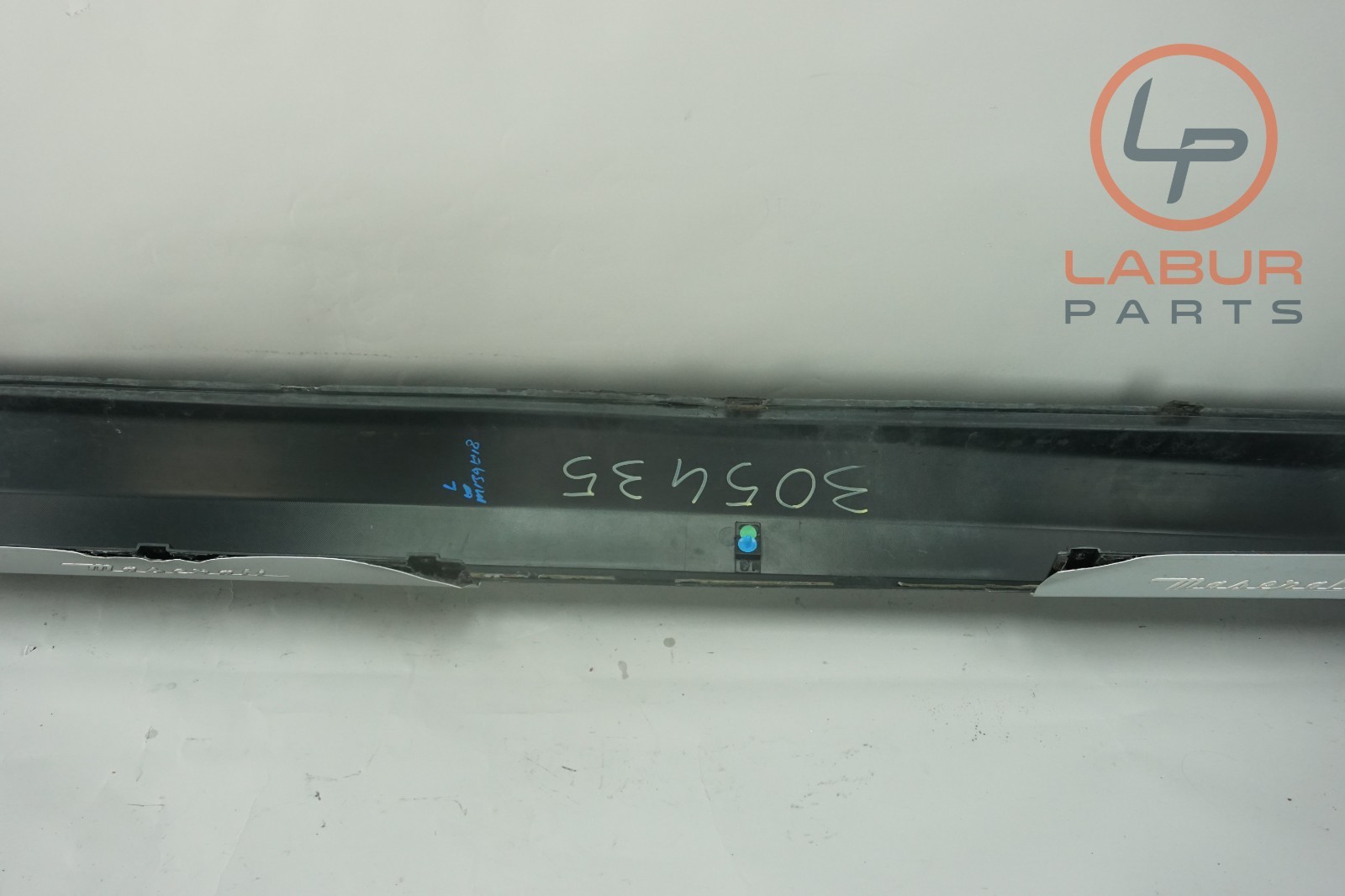 M139 03-08 Maserati Quatroporte Left Driver Side Skirt Rocker Panel SS435
