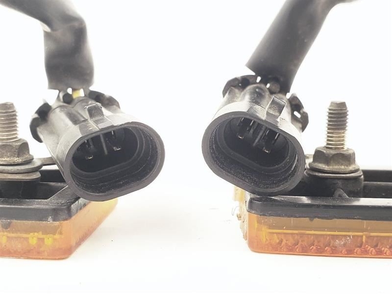 Pair Of Front Bumper Markers OEM 2002 Maserati Spyder CC