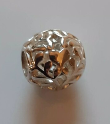 Chamilia 925 Sterling Silber Herzen und Ranken durchbrochenes Armband Charm