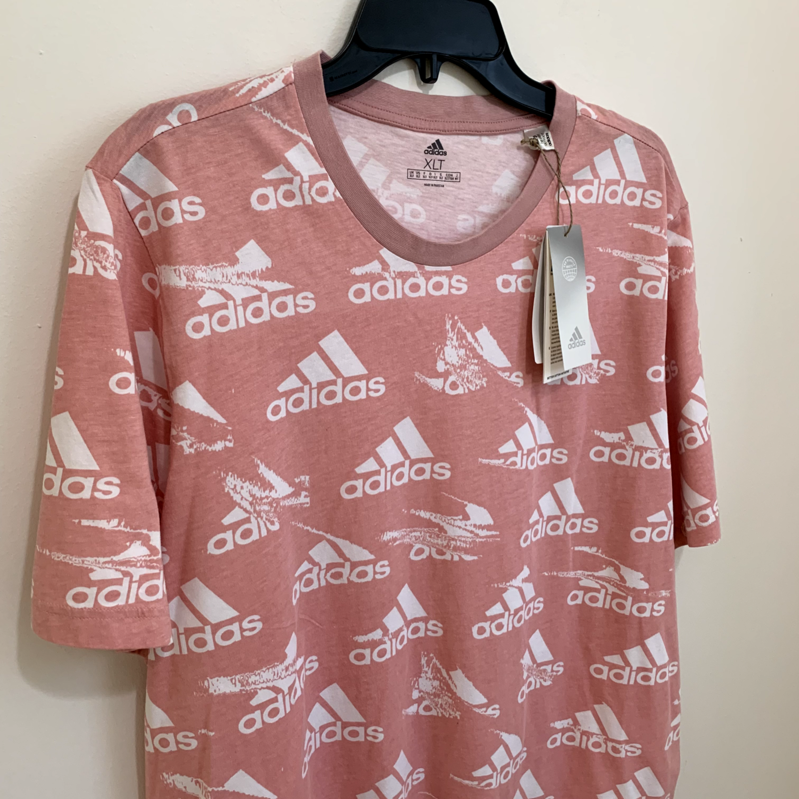 Adidas Mens XL tall All over Logo 
