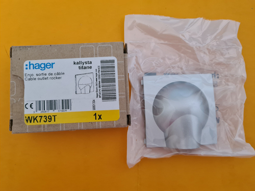 Hager WK742T KALLYSTA - Doigt D'enjoliveur Pour Prise TV/FM/SAT, Couleur Titane
