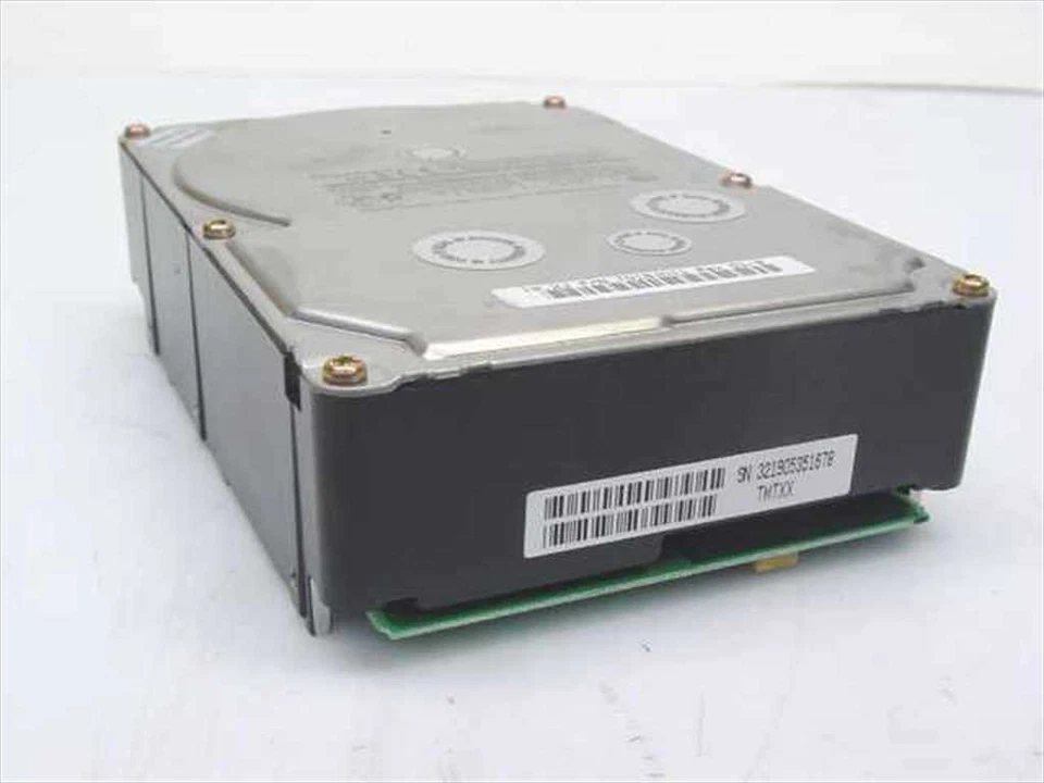 Quantum 18.2J 18.2GB 3.5" SCSI HH Hard Drive with 80-Pin SCA Hot Swap Connector - Image 2 of 4