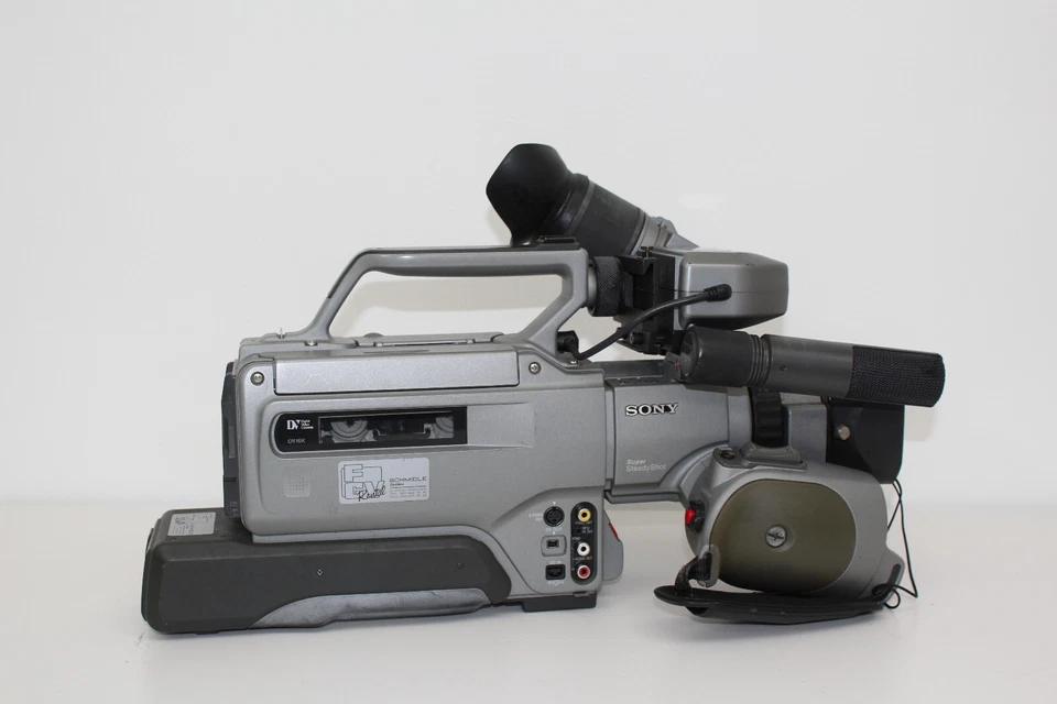 Sony DCR-VX9000E, DVCAM, 3CCD Camcorder - Bild 4 von 4