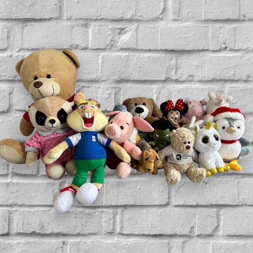 18 Bundle of Story Tales Book Personaggi Morbidi Disney Peluche Maiale Orso Suricato - Foto 2 di 13