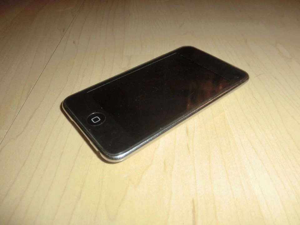 Apple iPod Touch 3.Generation Schwarz, 64GB, Vol.+ Button defekt, 1J. Garantie - Bild 2 von 4