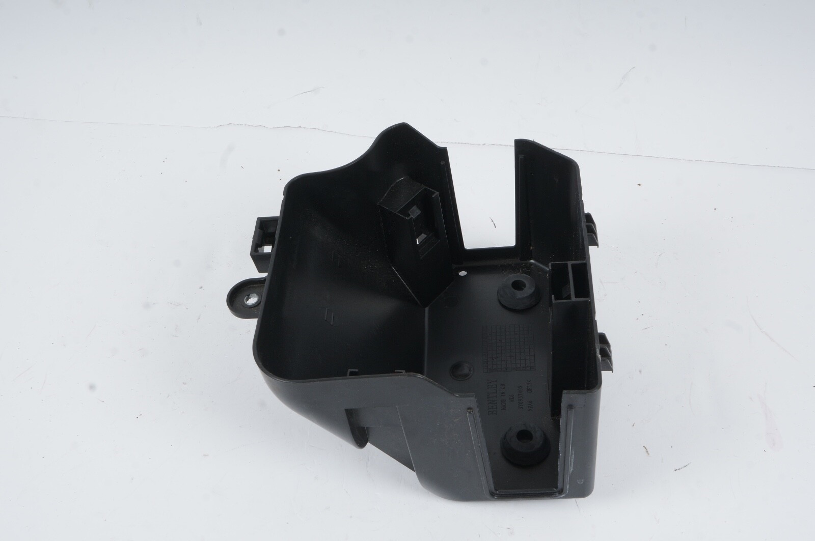 2010 - 2020 Bentley Mulsanne Fuse Relay Junction Box Cover Housing 3y0937405