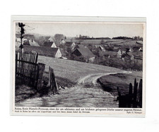 Reine bei Aerzen ca. 60er-Jahre - der Enkel liest die Dewezet! (Hameln)