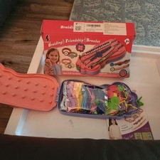 Building Friendship Bracelet Maker Kit
