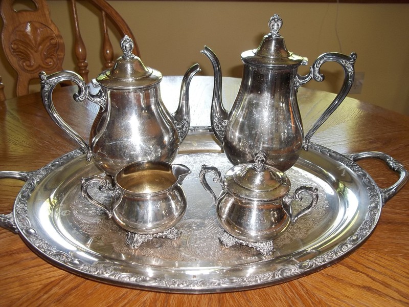 WM Rogers & Son Victorian Rose Antique 6 Piece Silver Plate Tea Coffee Set