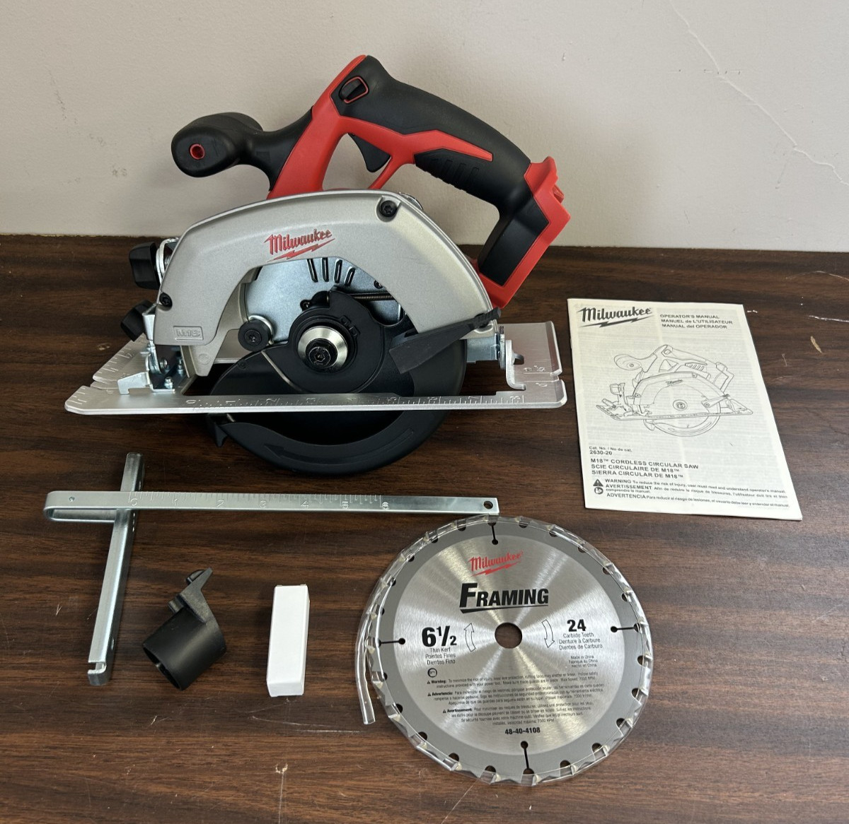 M18 Cordless Lithium-Ion 6-1/2" Circular Saw - 2630-20 - MILWAUKEE - BARE TOOL